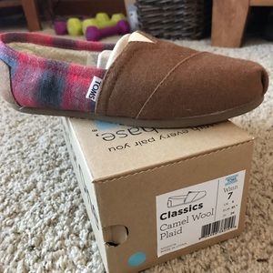 Toms